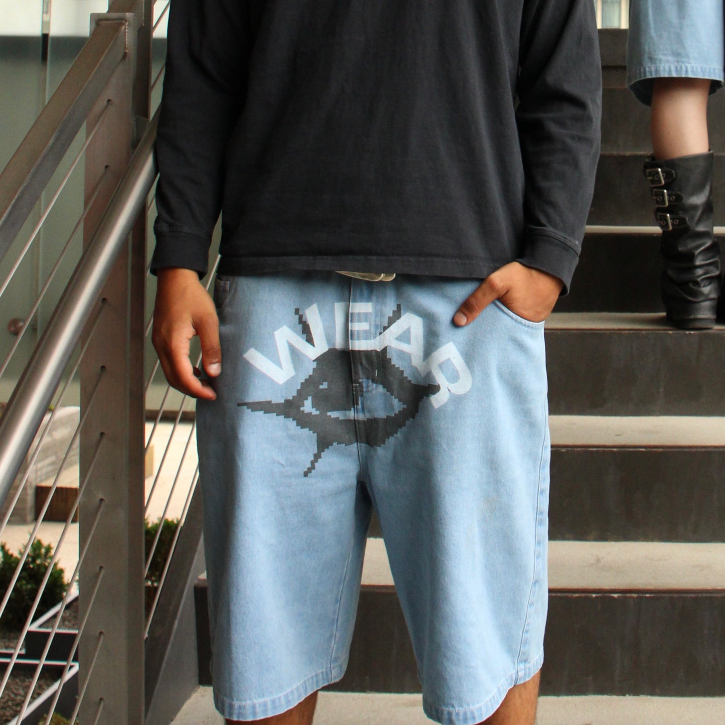 EYE WEAR DENIM SHORTS